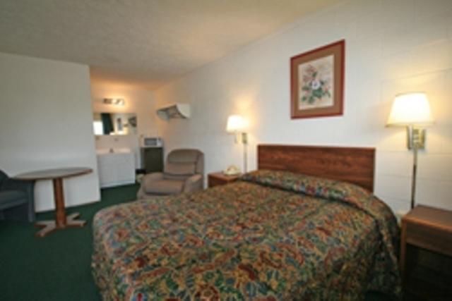 Hotel Lake Anna Glenora Bilik gambar