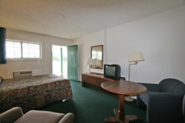 Hotel Lake Anna Glenora Bilik gambar