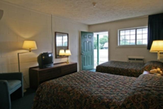 Hotel Lake Anna Glenora Bilik gambar