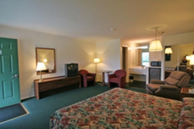 Hotel Lake Anna Glenora Bilik gambar